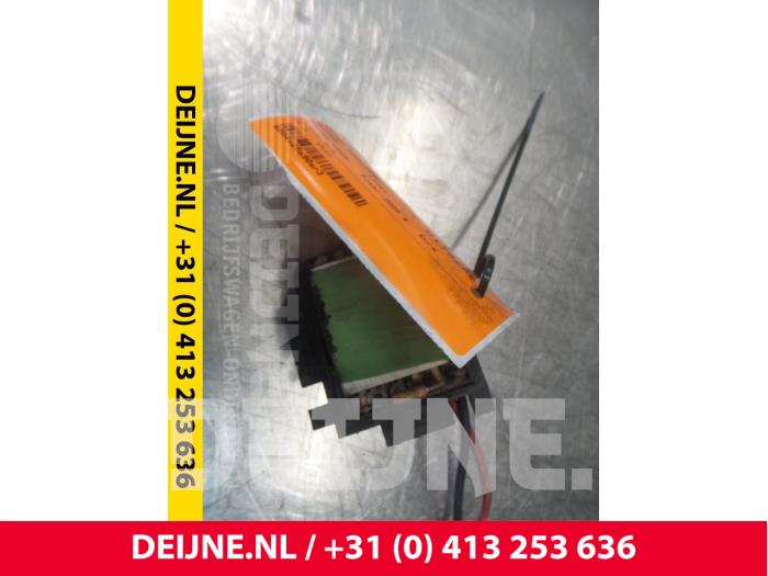 Nissan Primastar Kachel Weerstand O67590