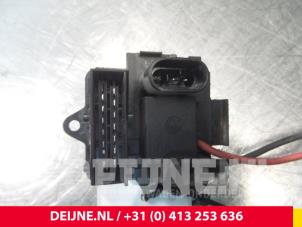 Nissan Primastar Heater resistor O67590 photo 3
