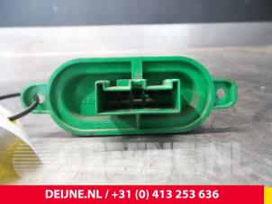 Iveco Daily Heater resistor O67599 photo 2