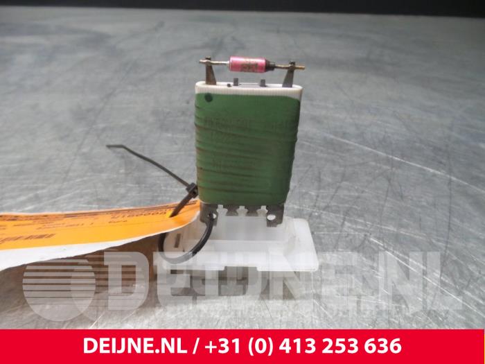 Citroen C1 Heizung Widerstand O67611