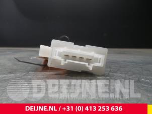 Citroen C1 Heater resistor O67611 photo 2