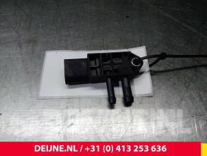 Volkswagen Transporter Particulate filter sensor O67983 photo 2
