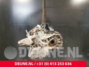Ford Transit Gearbox O68299 photo 3