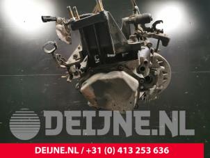 Gebruikte Versnellingsbak Fiat Ducato (243/244/245) 2.0 JTD Prijs € 544,50 Inclusief btw aangeboden door van Deijne Onderdelen Uden B.V.