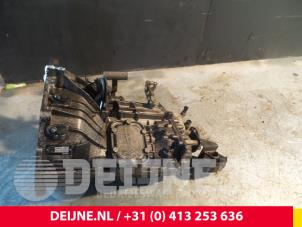 Iveco Daily Gearbox O68854 photo 3