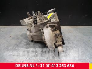 Peugeot Boxer Versnellingsbak O69033 foto 2