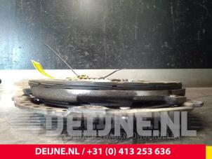 Gebruikte Koppelingsset (compleet) Opel Zafira (F75) 2.2 16V Prijs € 50,00 Margeregeling aangeboden door van Deijne Onderdelen Uden B.V.