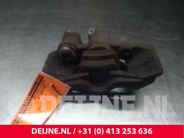 Mercedes Vito Remklauw (Tang) links-achter O70130