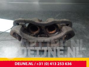 Volkswagen LT Remklauw (Tang) links-achter O70196 foto 3