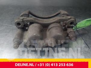 Volkswagen LT Remklauw (Tang) links-achter O70196 foto 4