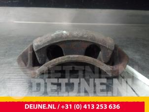 Volkswagen LT Remklauw (Tang) links-achter O70196 foto 2