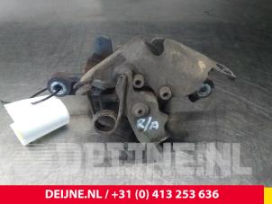 Ford Transit Remklauw (Tang) rechts-achter O70347 foto 3