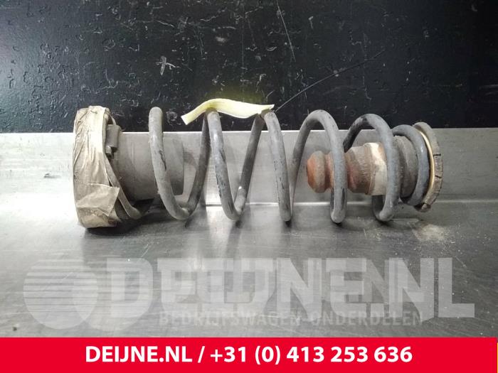 Peugeot Partner Schroefveer achter O71176