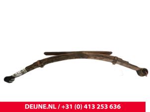 Nissan Vanette Blattfeder hinten O71401 foto 2