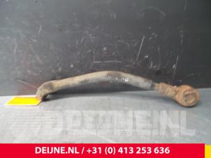 Iveco Daily Draagarm boven rechts-voor O71645 foto 2