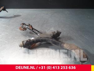 Renault Master Querlenker oben rechts vorne O71646 foto 3
