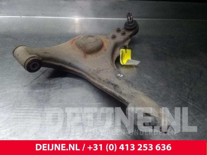 Ford Transit Draagarm onder links-voor O71694