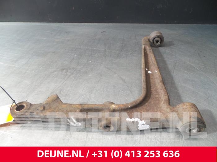 Draagarm onder links-voor - Volkswagen Transporter