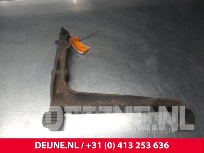 Volkswagen Transporter Querlenker unten links vorne O71762