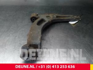 Volkswagen Transporter Front lower wishbone, left O71788 photo 2