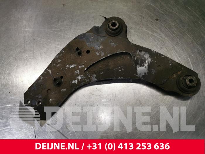 Renault Trafic Draagarm onder links-voor O71867