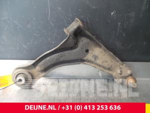 Mercedes Vito Querlenker unten rechts vorne O71924 foto 2