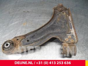 Opel Combo Querlenker unten rechts vorne O71952 foto 2