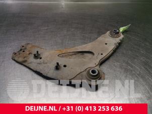 Nissan Primastar Draagarm onder rechts-voor O72040 foto 3