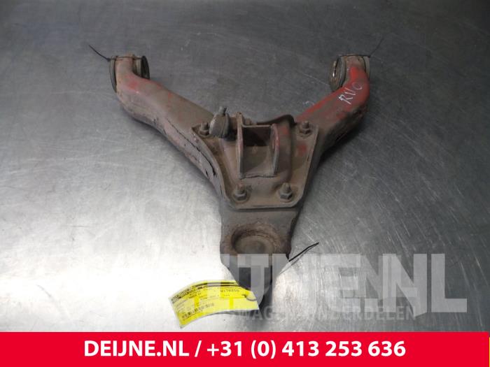 Iveco Daily Querlenker unten rechts vorne O72047