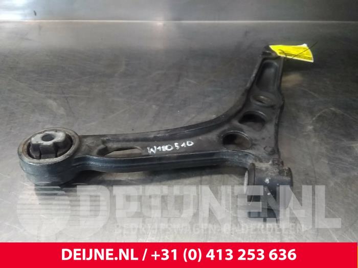 Peugeot Boxer Draagarm onder rechts-voor O72080