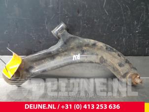 Renault Clio Querlenker unten rechts vorne O72088 foto 2