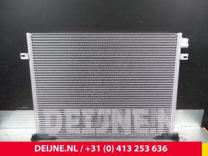 Renault Trafic Airco Condensor O9990000727 foto 2