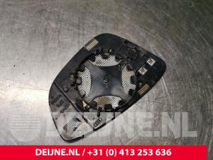 Volkswagen Passat Spiegelglas links O39967 foto 2