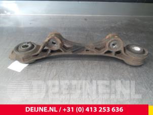 Toyota Hiace Stütze (sonstige) O32566 foto 2