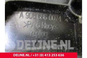 Mercedes Sprinter Afdekplaat diversen O32567 foto 2