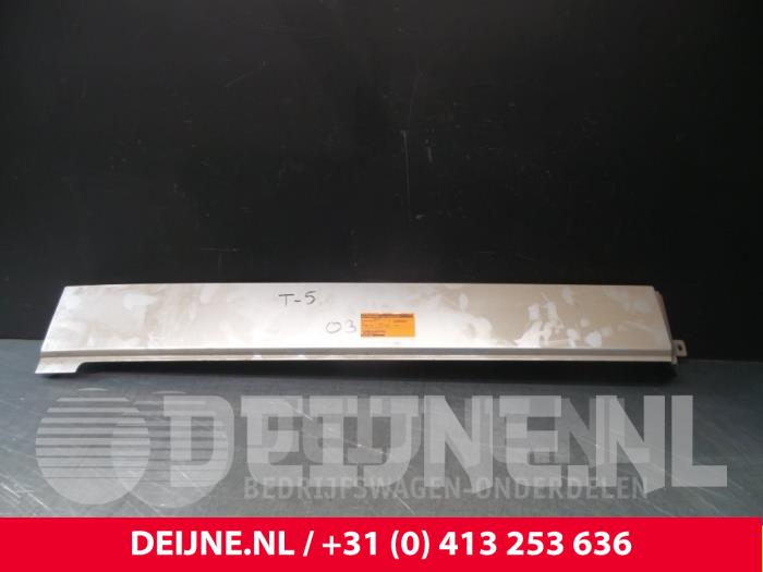 Volkswagen Transporter Cover, miscellaneous O32569