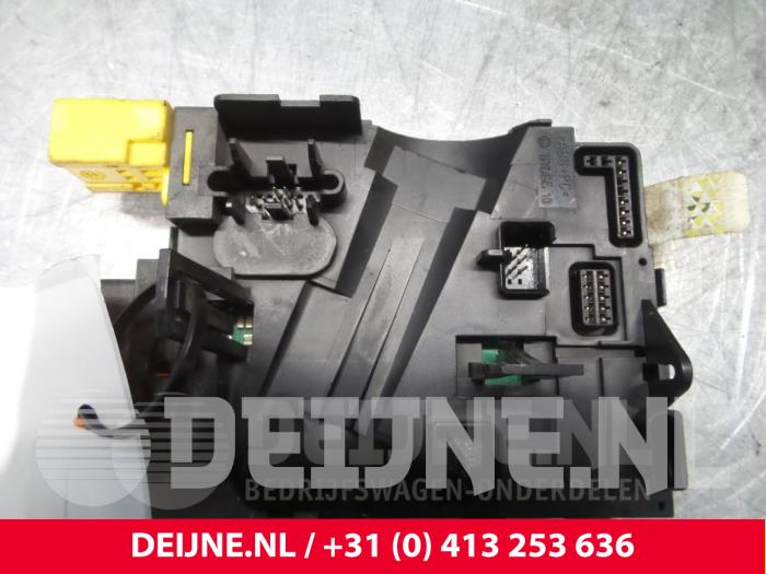 Volkswagen Caddy Steering angle sensor O32752