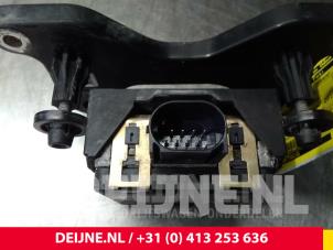 Volkswagen Caddy ACC Sensor (Entfernung) O32778 foto 3