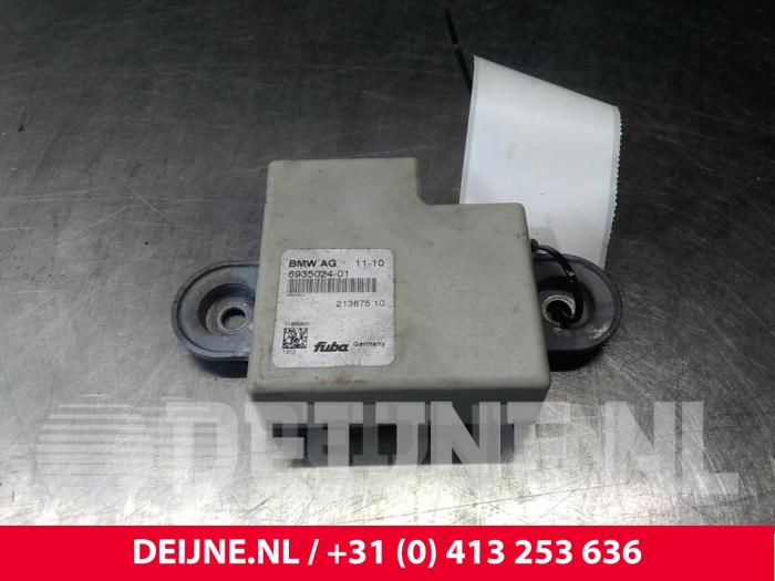 BMW X1 Antenne Versterker O32920