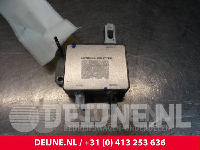 Mercedes Vito Antenne Versterker O32921