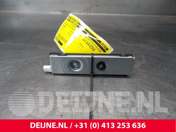 Mercedes Vito Antenna Amplifier O32923