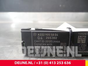 Mercedes Vito Antenna Amplifier O32923 photo 3
