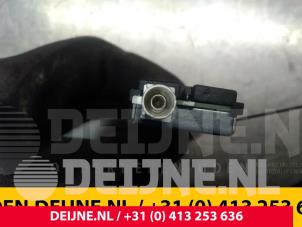 Mercedes Vito Antenne Versterker O32926 foto 3