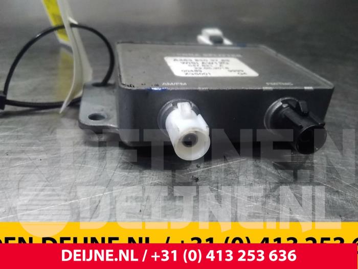 Mercedes Vito Antenna Amplifier O32927
