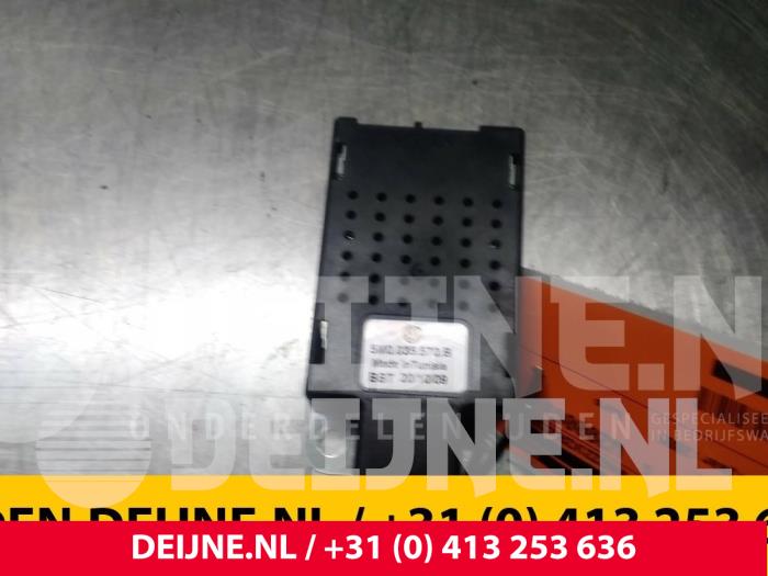 Volkswagen Golf Antenne Versterker O32931