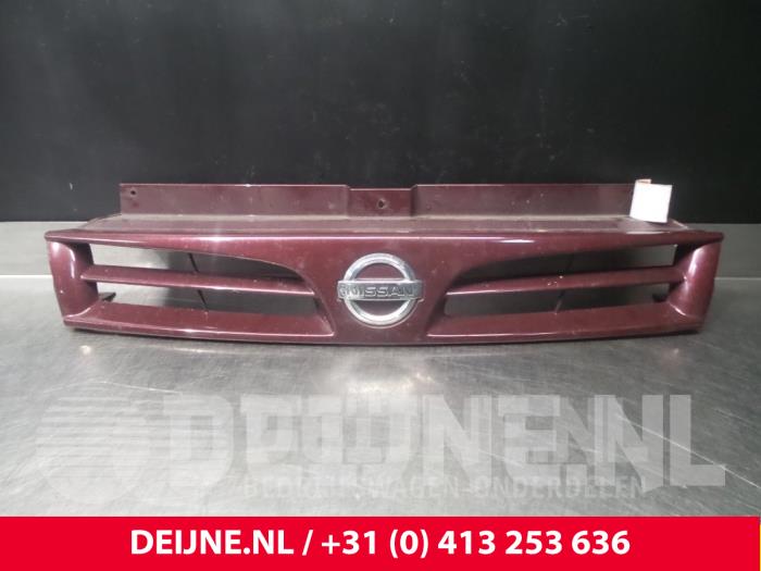 Nissan Primastar Grill O33028