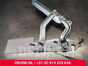 Ford Fiesta Bonnet Hinge O33389 photo 2