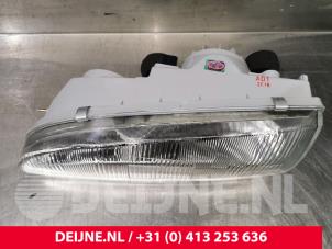 Hyundai H100 Koplamp links O33653 foto 2