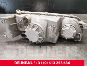 Hyundai H200 Koplamp links O33655 foto 3