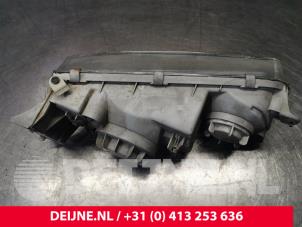 Hyundai H200 Koplamp links O33655 foto 4